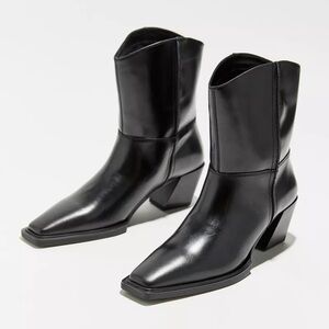 Vagabond Shoemakers Alina Black Leather Pointed Toe Western Boots - US 9 (39)